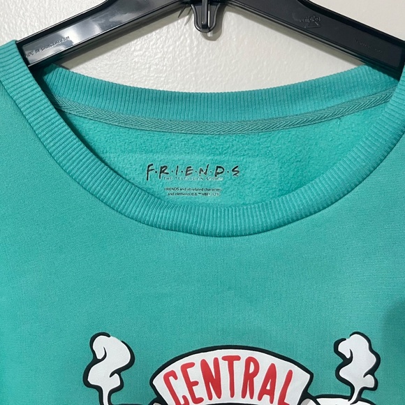Sweater - Large- “Friends Central Perk” - Picture 7 of 9